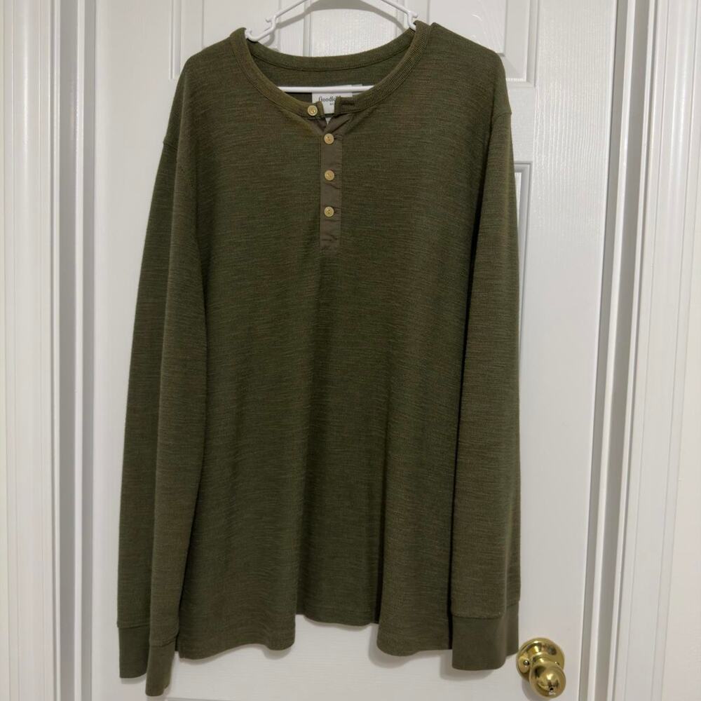 Long-sleeve Henley